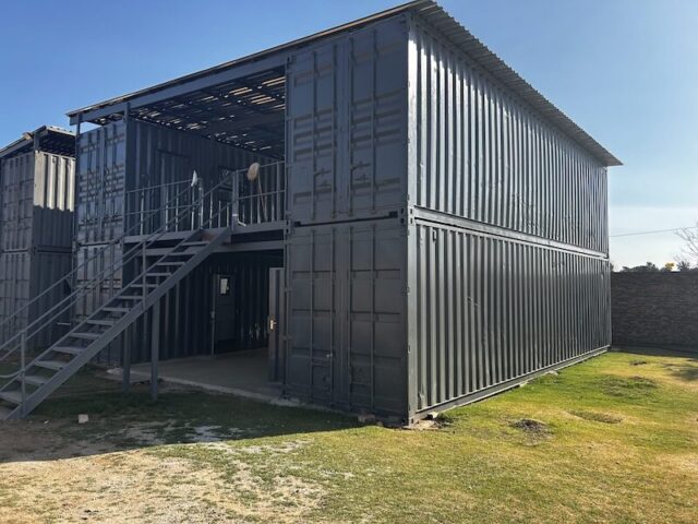 Accommodation building 12m stacked container accommodation units